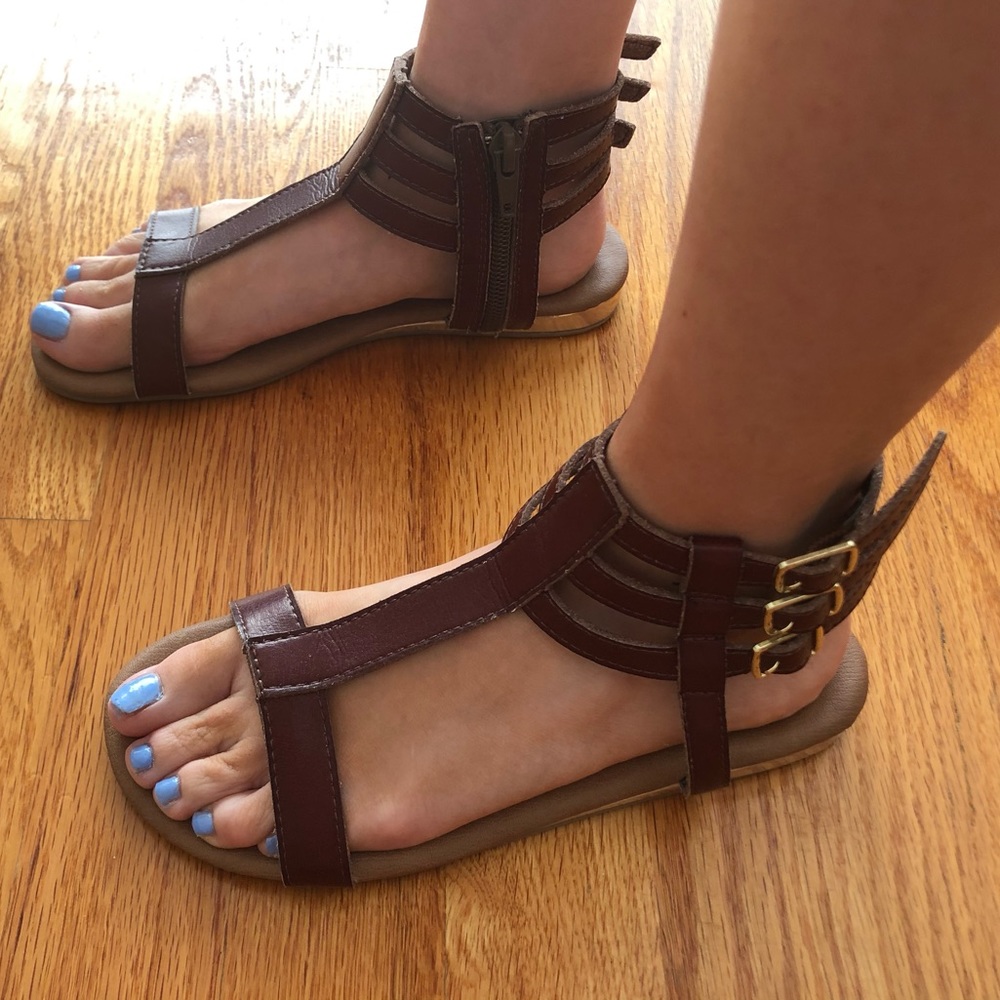 Kenneth Cole Sandals - Picture 2 of 5